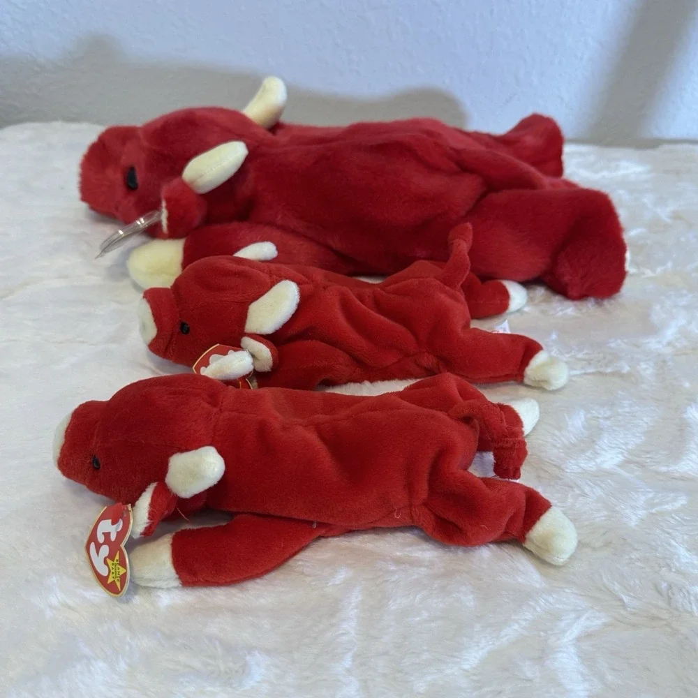 Set of 3 Ty Beanies Buddy & 2 Baby SNORT The Red Bull